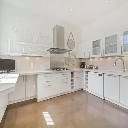 Luxury - Belle Epoque To Rent Close To Center *