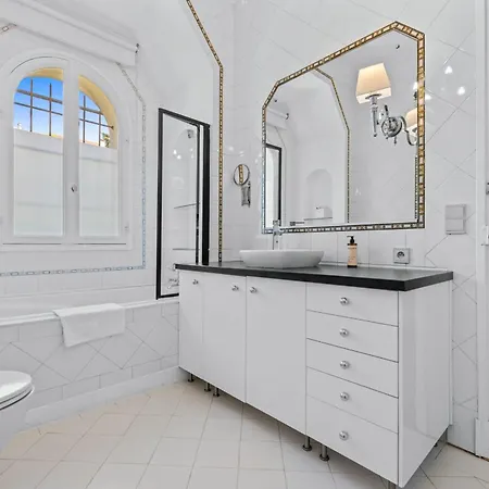 Luxury - Belle Epoque To Rent Close To Center *