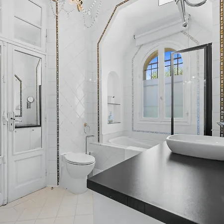 Luxury - Belle Epoque To Rent Close To Center *